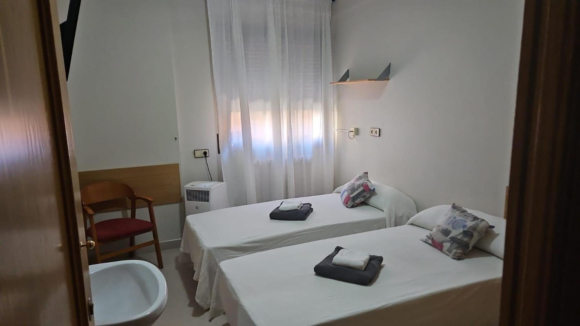 Residencial Oscense Hotell Huesca Exteriör bild