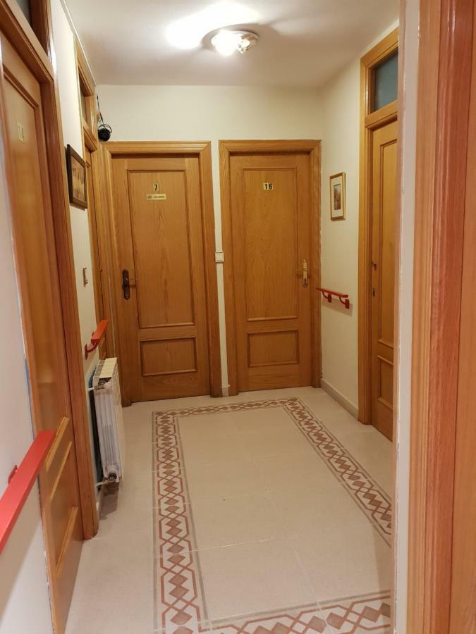 Residencial Oscense Hotell Huesca Exteriör bild