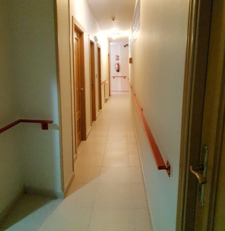 Residencial Oscense Hotell Huesca Exteriör bild
