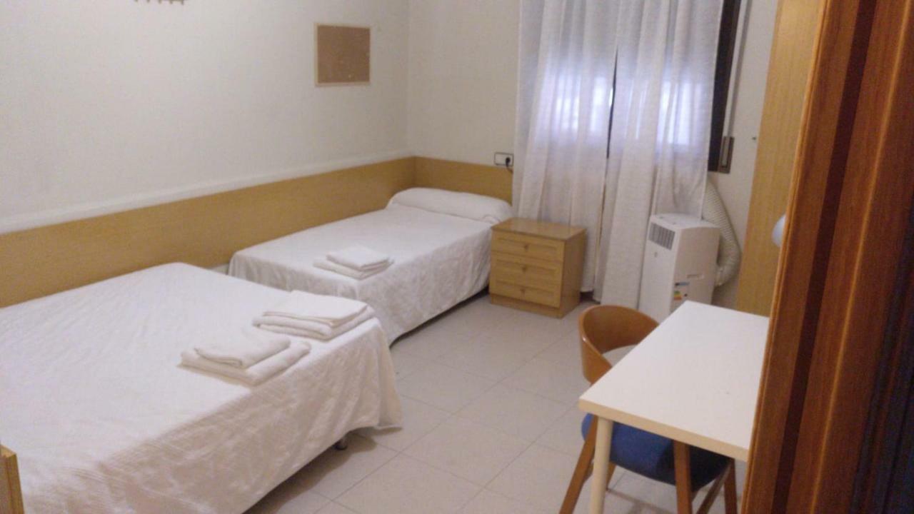 Residencial Oscense Hotell Huesca Exteriör bild